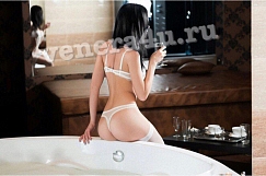 Девушка массажистка Лиза, салон Венера Девушка массажистка Лиза, салон Венера